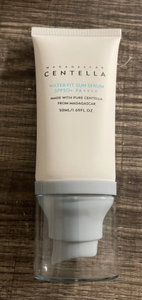 Madagascar Centella Hyalu-Cica Water-Fit Sun Serum 50 ml FPS50 - La Tiendita de la Jose
